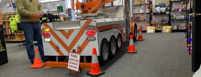 International Towing and Recovery Hall of Fame and Museum is one of Tennessee-Alabama-Atlanta.