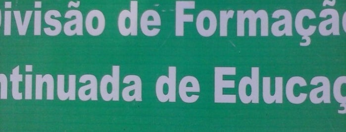 Secretaria Municipal de Educação is one of lugares da viviane.