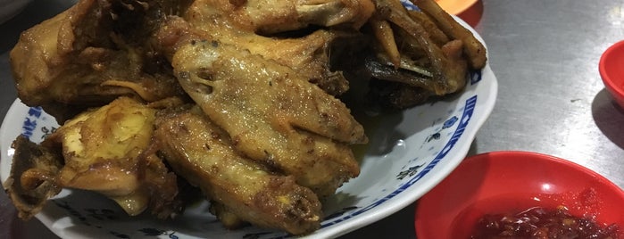 Ayam Goreng & Sop Buntut Pak Supar is one of Tempat yang Disukai ᴡᴡᴡ.Esen.18sexy.xyz.