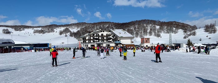 Roccaraso Ski Resort is one of Alexandr'ın Beğendiği Mekanlar.