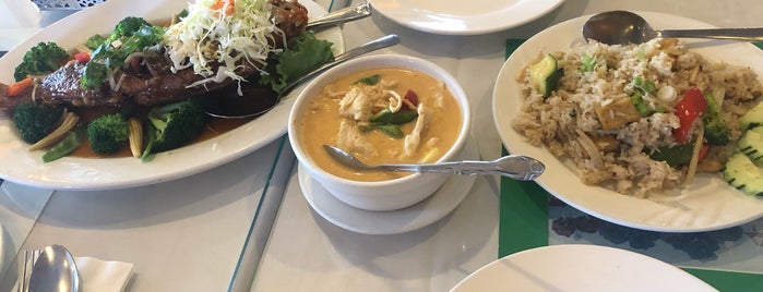 Royal Thai is one of vegan places in orlando.