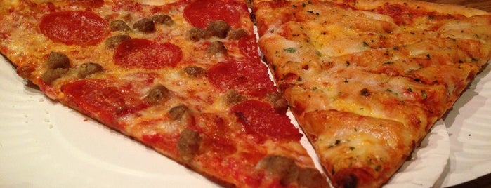 Joe's Pizza is one of Favorite Food.
