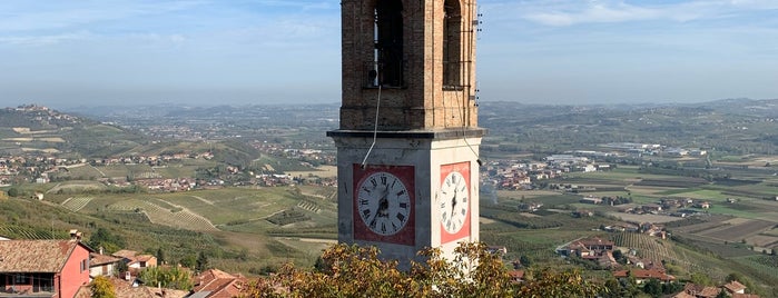 Castello di Guarene is one of Castelli del Piemonte (CN).