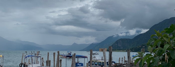 Panajachel is one of สถานที่ที่ Daniel ถูกใจ.