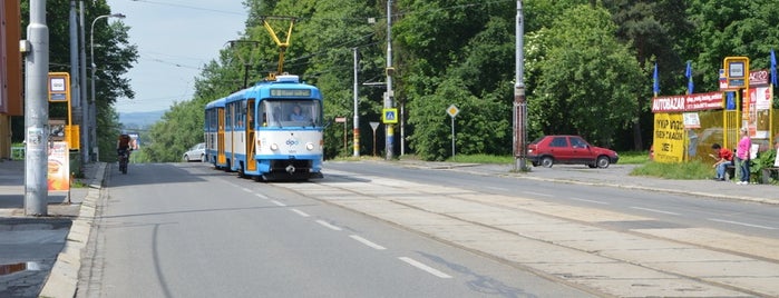 Hulváky (tram) is one of Tramvajové zastávky v Ostravě.