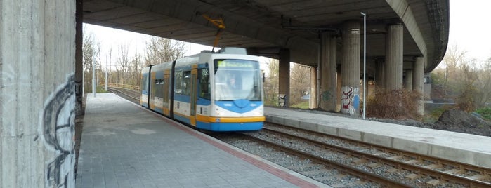 U Hradu (tram) is one of Tramvajové zastávky v Ostravě.