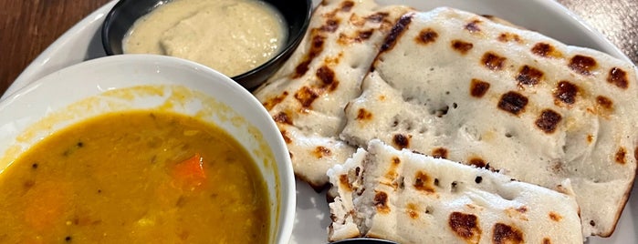 Cheeni Indian Food Emporium is one of Locais salvos de Mark.