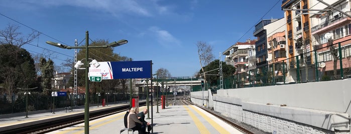 Marmaray Maltepe İstasyonu is one of Locais curtidos por Semin.