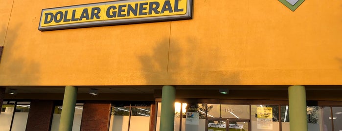 Dollar General is one of Tempat yang Disukai Chester.