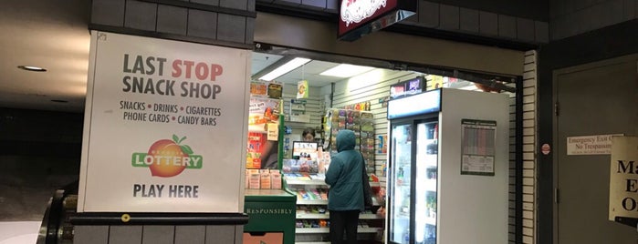 Last Stop Snack Shop is one of Lugares favoritos de Chester.