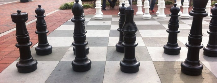 Chessboard at Ellis Square is one of Lieux sauvegardés par Daria.