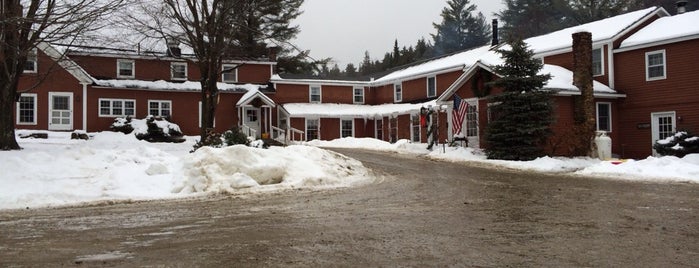 Landgrove Inn is one of Lugares favoritos de Tobias.