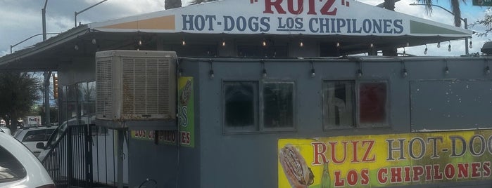 Ruiz Hot Dogs is one of trippin2.
