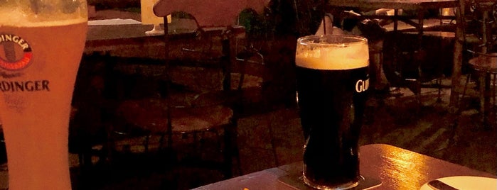BLooiE's Roadhouse is one of Micheenli Guide: Guinness draught in Singapore.