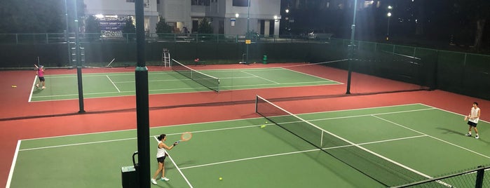 Braddell View Tennis Courts is one of Athlete.