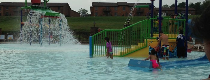 Villa Roma Outdoor Pool is one of Orte, die Amanda gefallen.