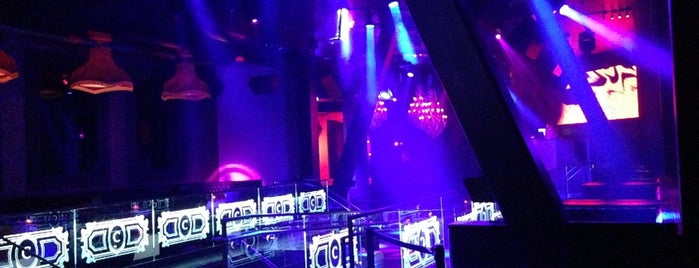 Chateau Nightclub & Rooftop is one of Vegas nightlife.