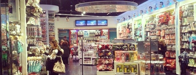 Disney Store is one of مانشستر للسائح العربي: دليل سياحي.