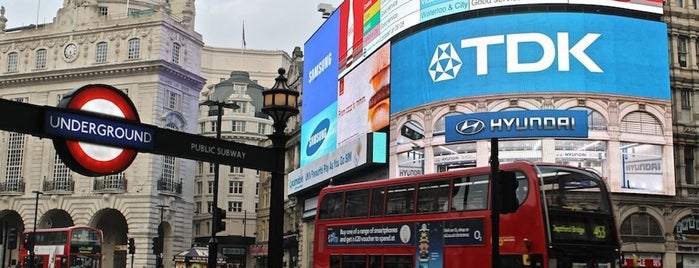 Piccadilly Circus is one of London Trip 2012.