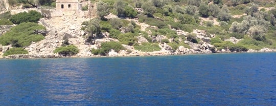 Kameriye Adası is one of Mavi Tur.