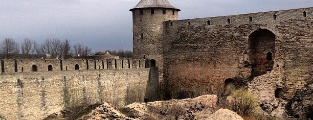 Ivangorod castle is one of Замки и крепости России.