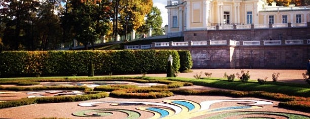 Большой (Меншиковский) дворец / The Grand (Menshikov) Palace is one of Lugares favoritos de Kolya.
