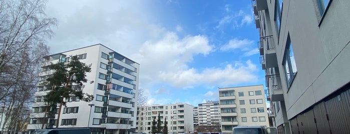 Kontula / Gårdsbacka is one of Kaupunginpalasia.