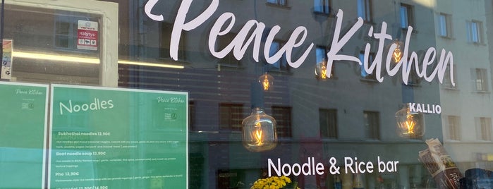 Peace Kitchen is one of สถานที่ที่ Salla ถูกใจ.