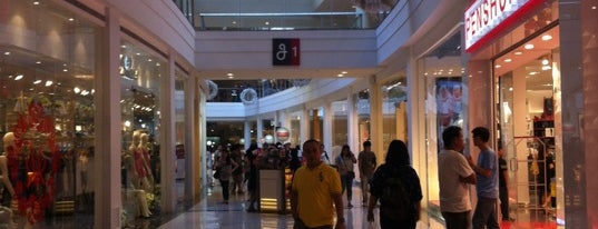 Glorietta is one of Malls.