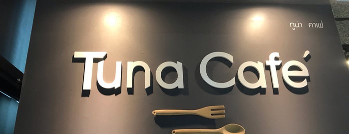Tuna Café is one of Khonkaen 22.