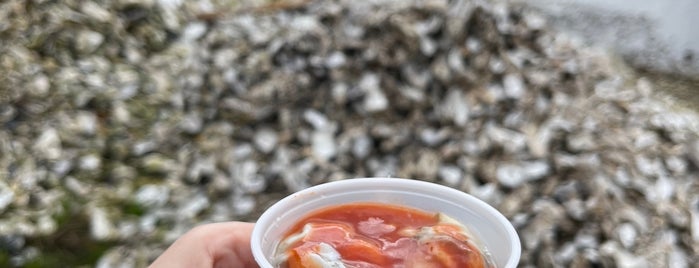 Oregon Oyster Farm is one of Oregon Coast Can't Miss Foodie Finds.
