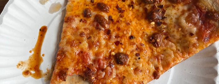 Baby Doll Pizza is one of D 님이 저장한 장소.