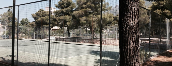 Loutraki Tennis Club is one of 🇬🇷Loutraki.