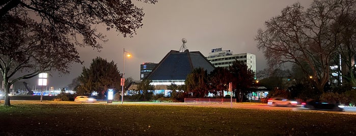 Planetarium Mannheim is one of Mannheim Plätze.