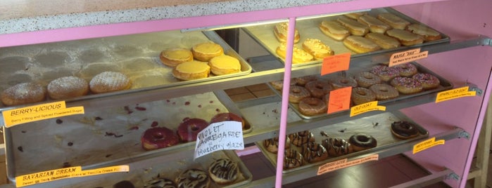 Acme Donuts is one of The New Yorker's Guide to Portland.