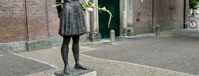Anne Frank is one of Locais curtidos por Jesse.