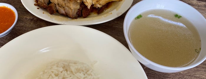 老黄记 Restaurant Lau Wong Kei is one of Sinful Lunch.