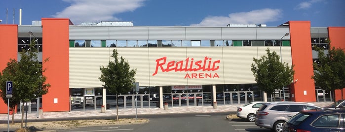 Bazénové centrum KV Arena is one of Карловы вары.