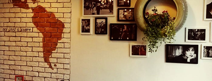 The Hopper Koffie is one of Les 10 cafés incontournables à Hanoi.