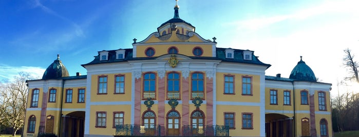 Schloss und Park Belvedere is one of My locations.