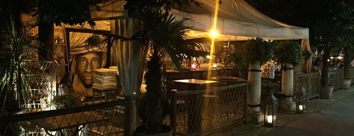 LUCULLUS Catering & Restaurant is one of Maik'in Beğendiği Mekanlar.