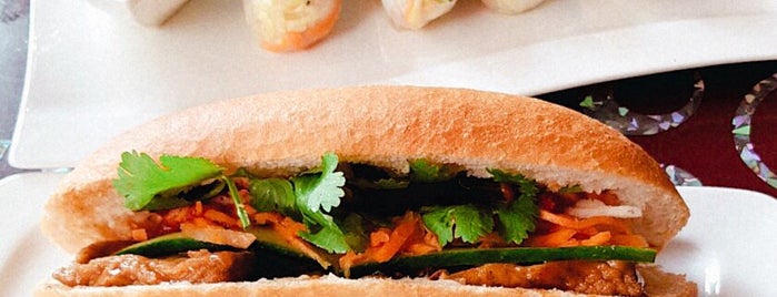 Vietnamese Sandwiches is one of Tempat yang Disukai Noel.