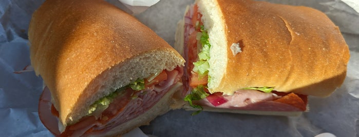 Alfredo's Italian American Deli & Catering is one of Which 'wich?.