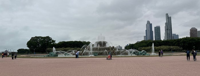 Fountain Of The Great Lakes is one of Chicago.