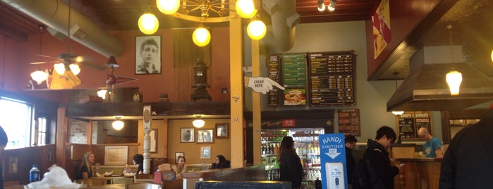 Potbelly Sandwich Shop is one of The 15 Best Places for Cookies in Minneapolis.