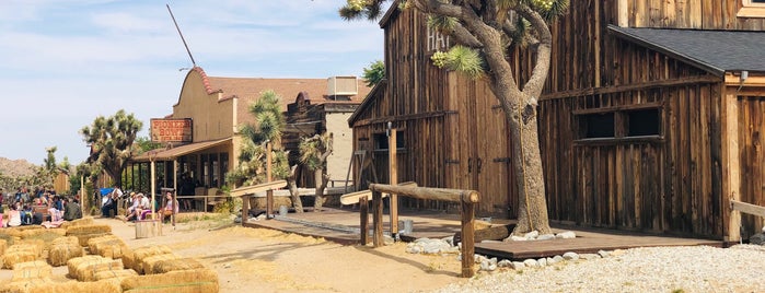 Pioneertown is one of Terrellさんのお気に入りスポット.