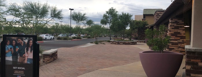 Oro Valley Marketplace is one of Shopping Malls.