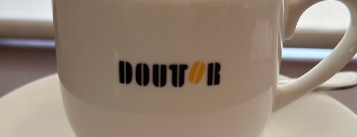 Doutor Coffee Shop is one of Smoking is allowed 02.