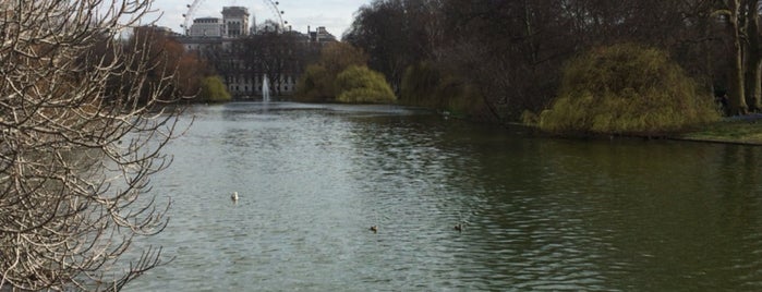St James's Park is one of 1610런던파리.