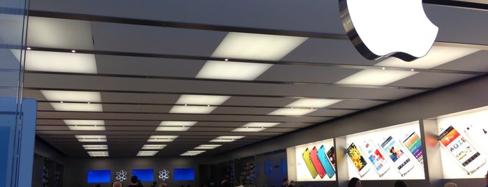 Apple Mapleview Centre is one of Apple Stores (Canada).
